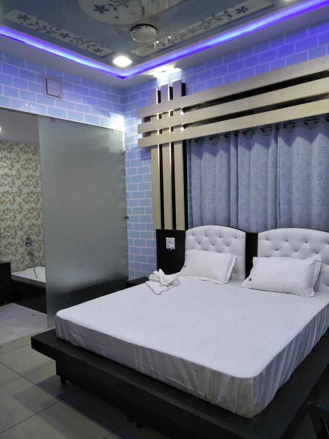 Harsh Hotel Kaithal Exterior foto
